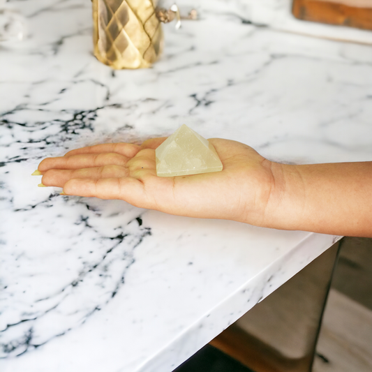 Clear Quartz Pyramid – 3.81 cm Crystal for Reiki & Healing (40-50 Gram)