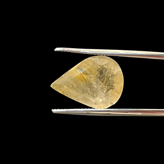 Golden Rutilated Quartz - 7.88 Carat