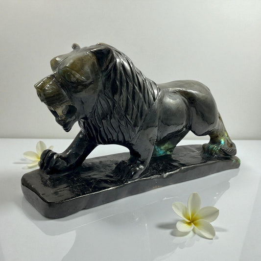 Labrodorite Lion