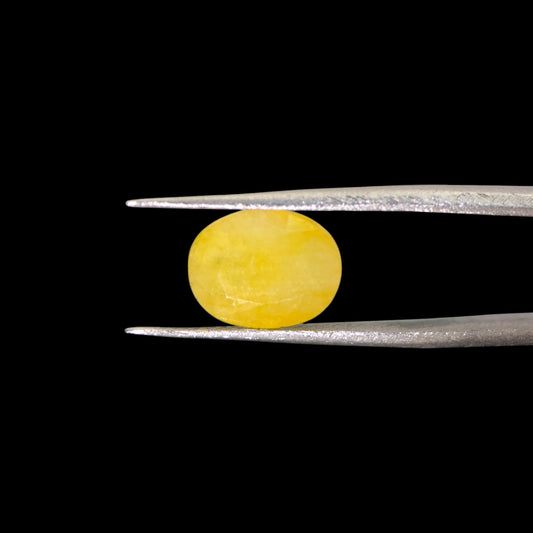 Yellow Sapphire - 4.58 Carat