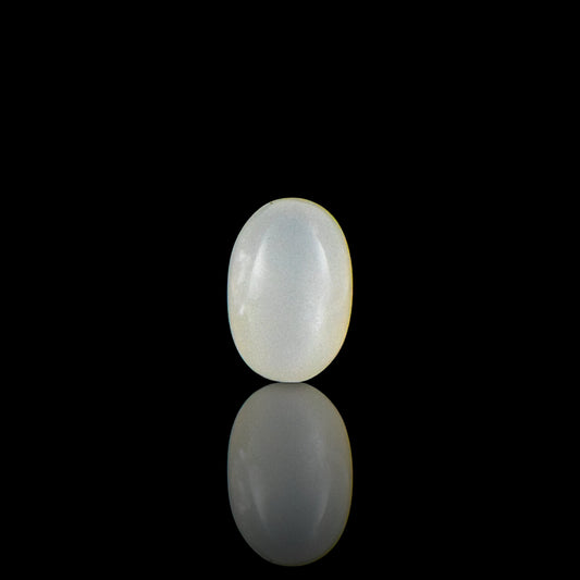 Moonstone - 7.67 Carat