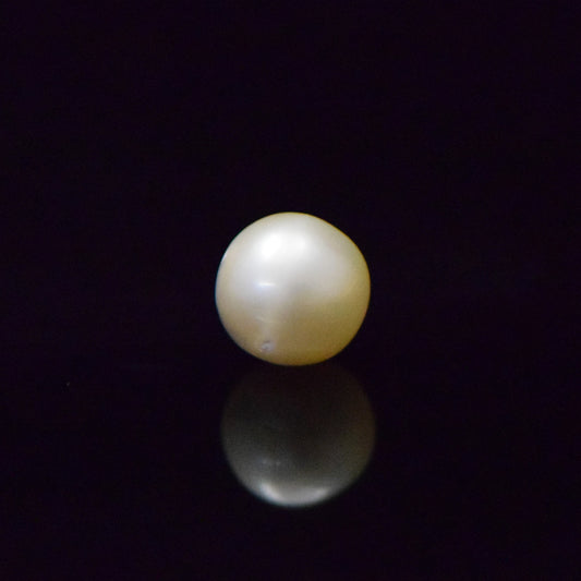 South Sea Pearl - 7.69 Carat