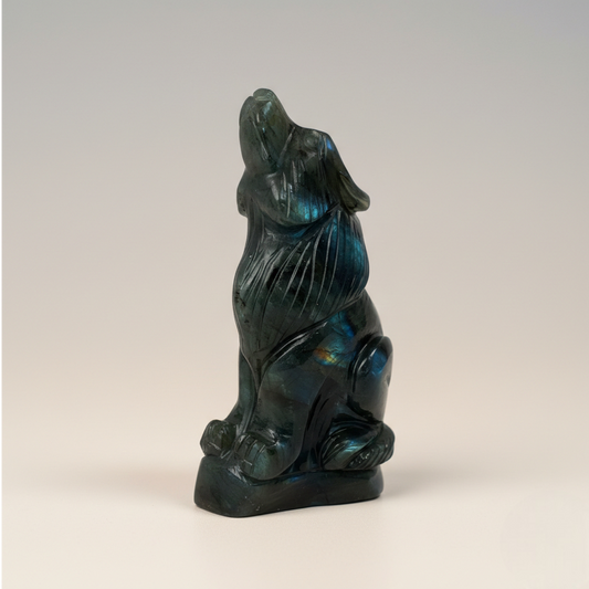 Labrodorite Wolf