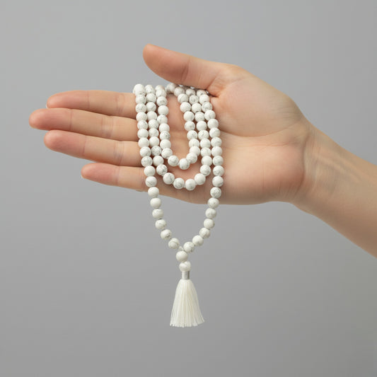 Howlite Mala (108 beads) 8 mm