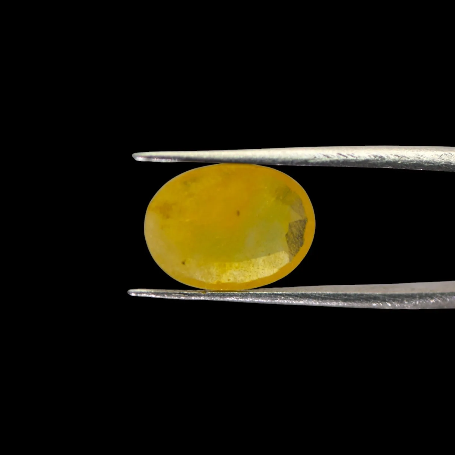 Yellow Sapphire - 5.67 Carat