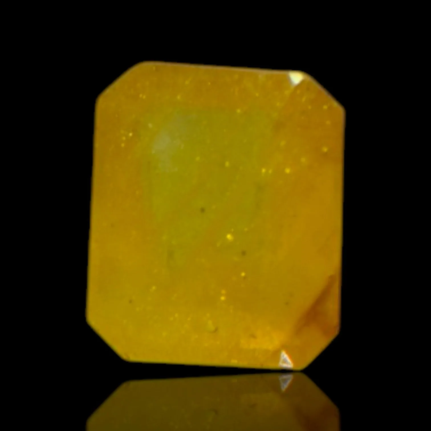 Yellow Sapphire - 4.8 Carat