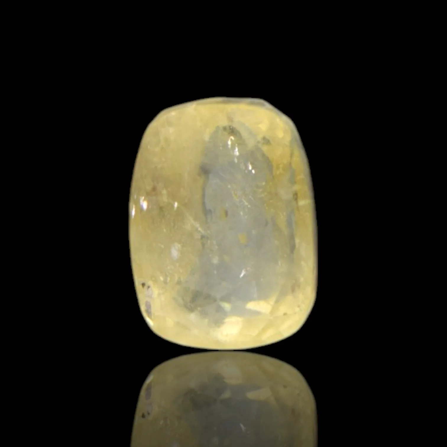 Yellow Sapphire - 4.58 Carat