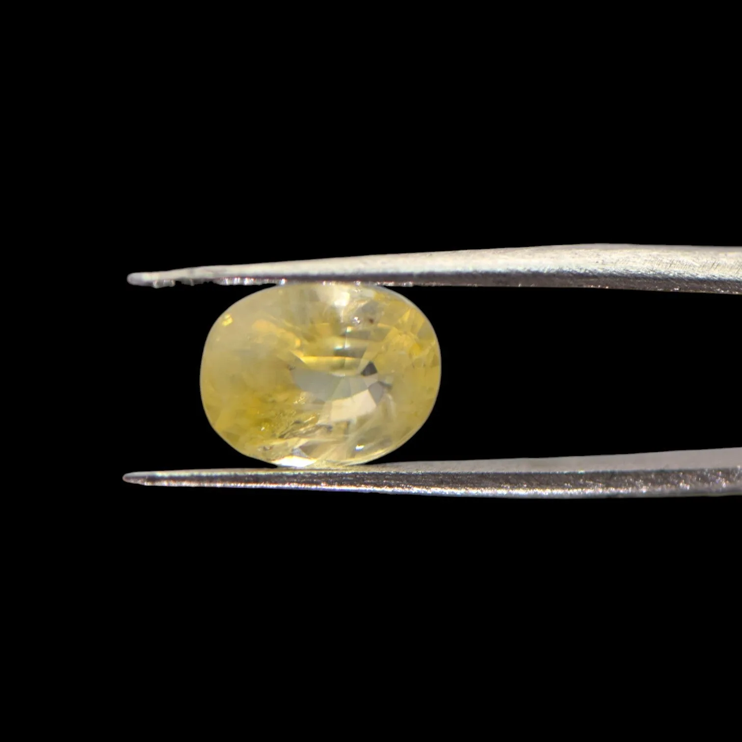 Yellow Sapphire - 5.03 Carat