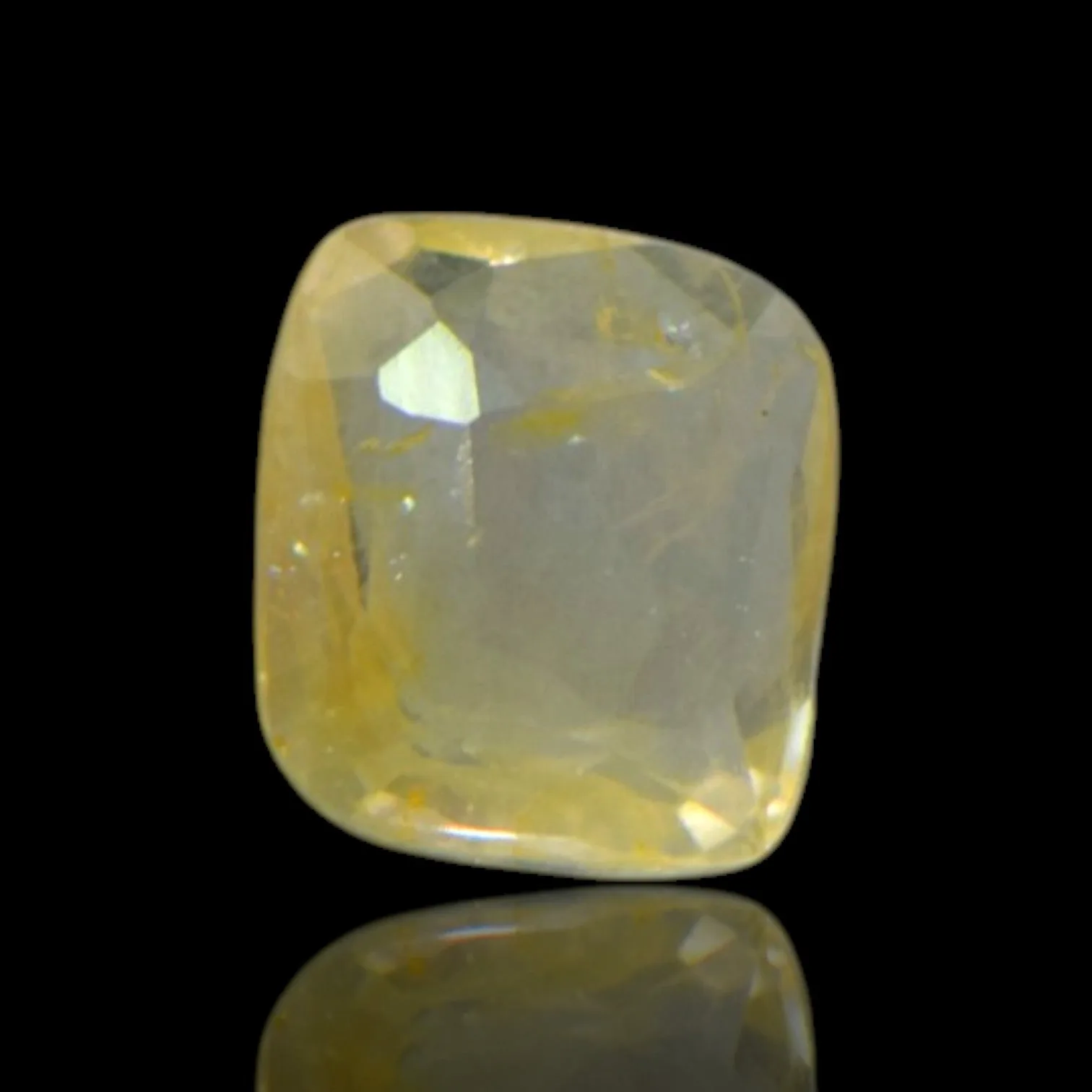 Yellow Sapphire - 2.97 Carat