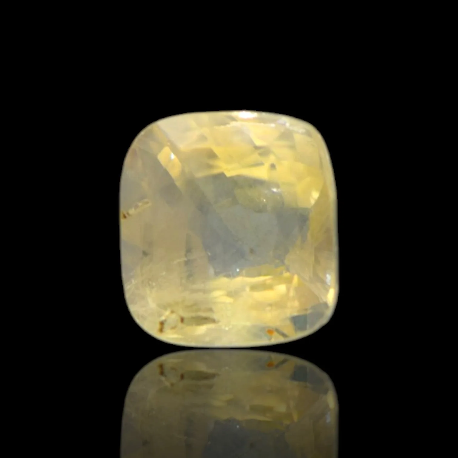 Yellow Sapphire - 4.82 Carat