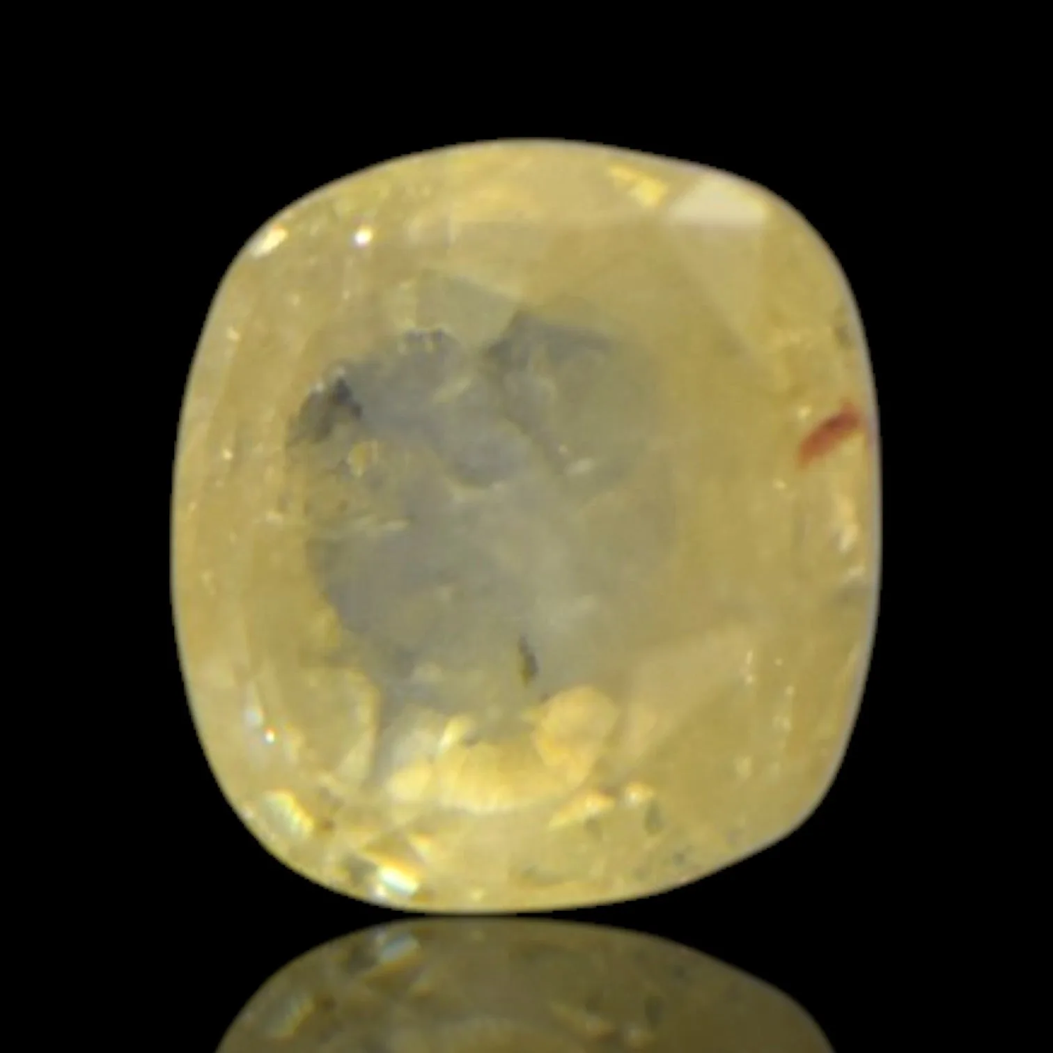 Yellow Sapphire - 3.85 Carat