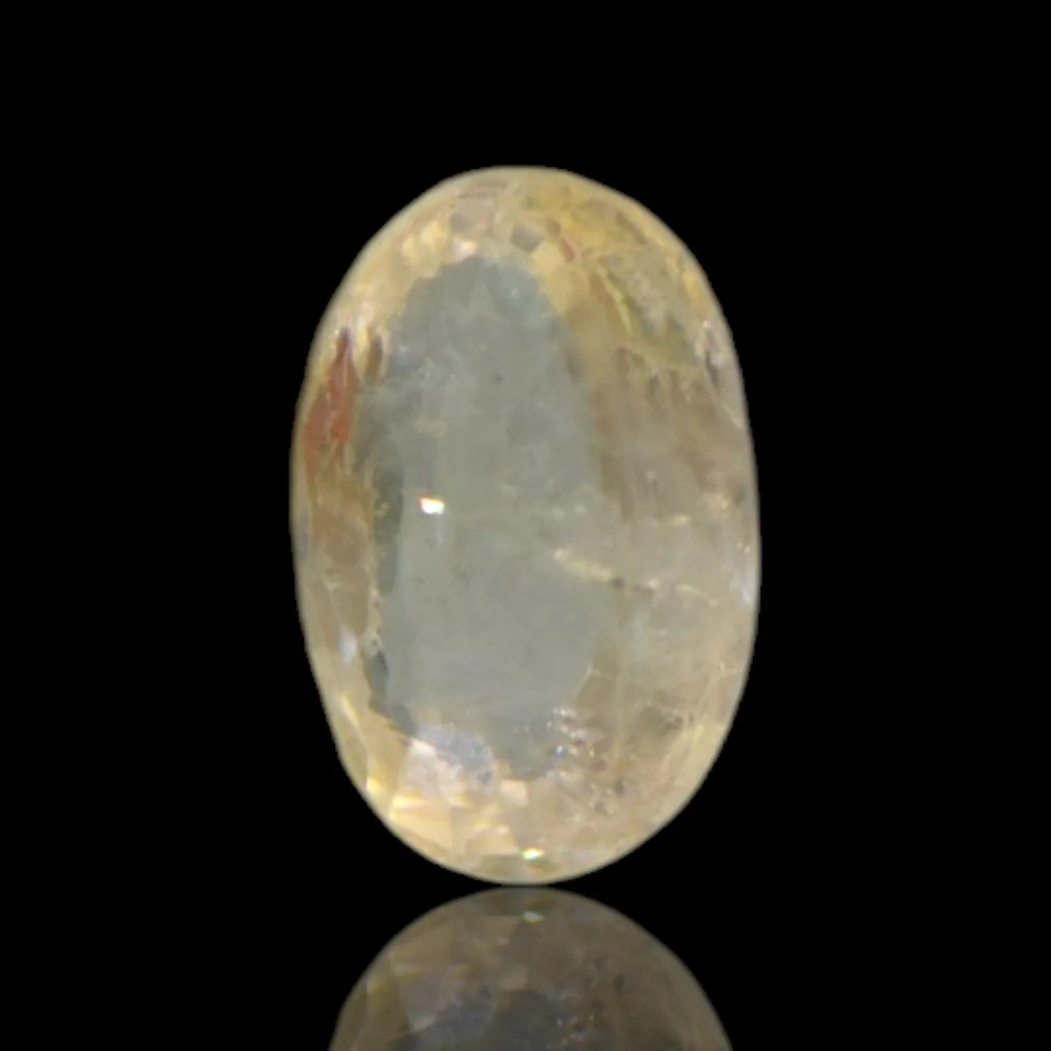 Yellow Sapphire - 3.85 Carat