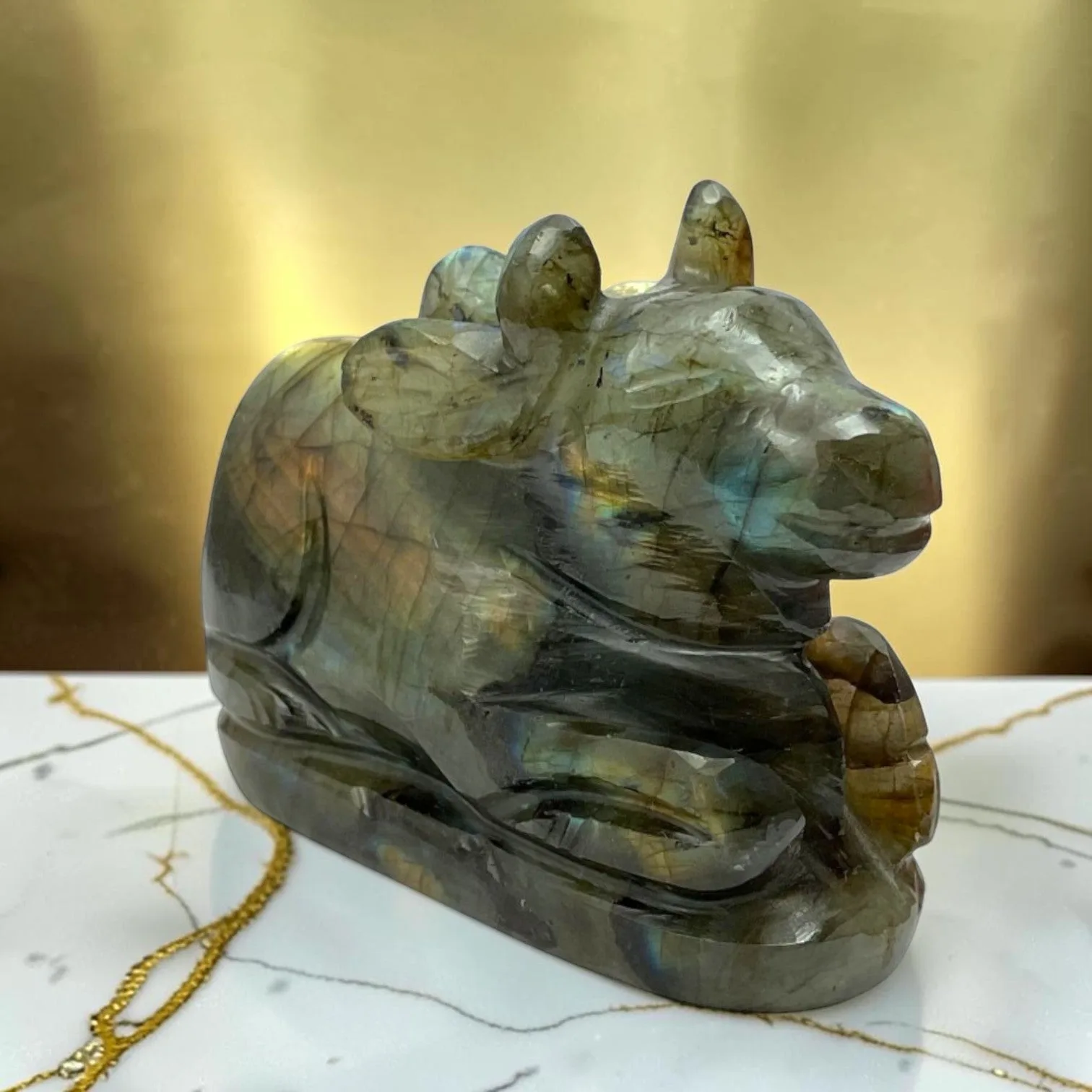 Labrodorite Nandi - ( 215 Gram )