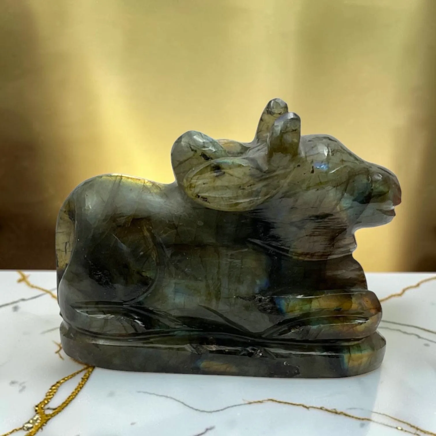 Labrodorite Nandi - ( 215 Gram )