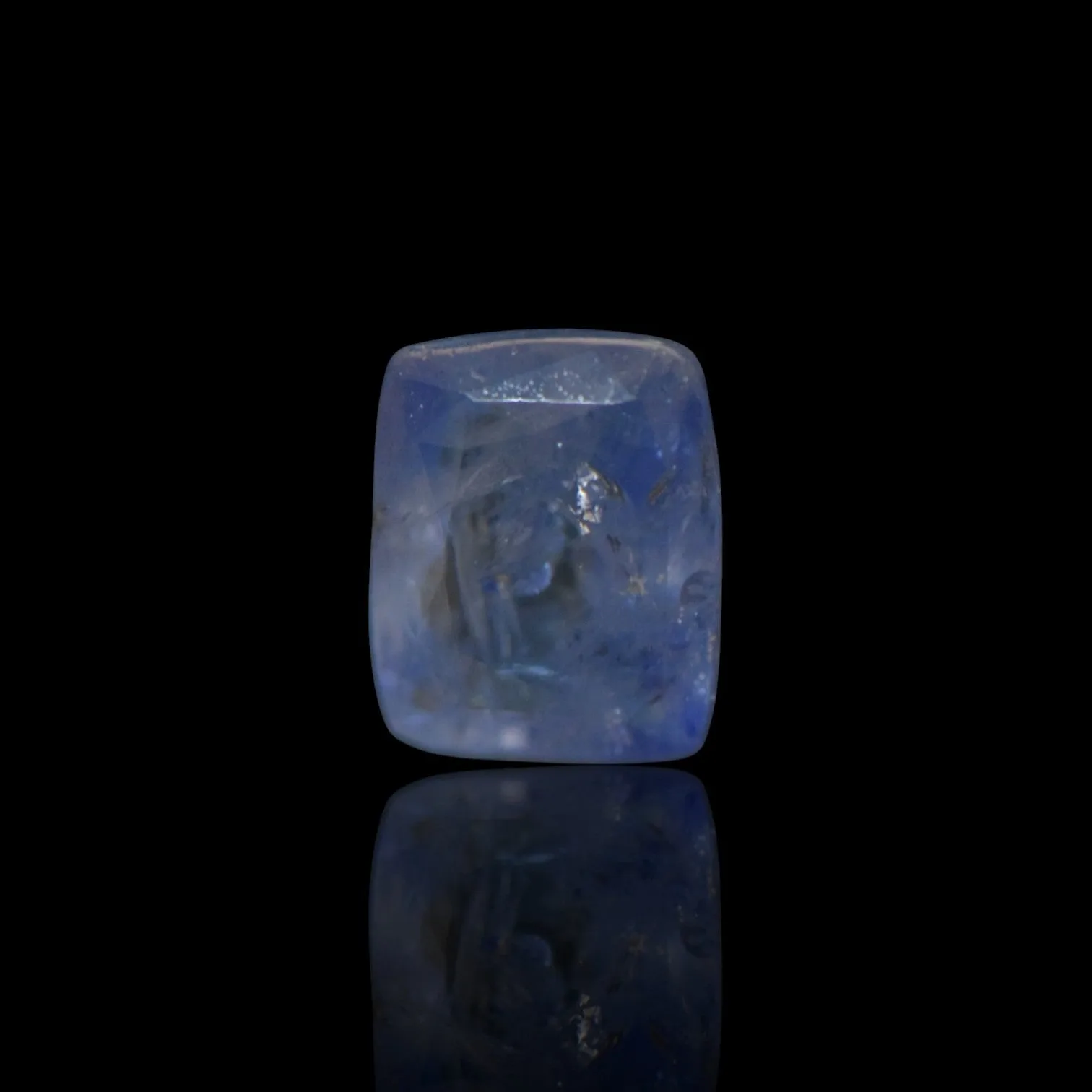 Blue Sapphire - 5.69 Carat