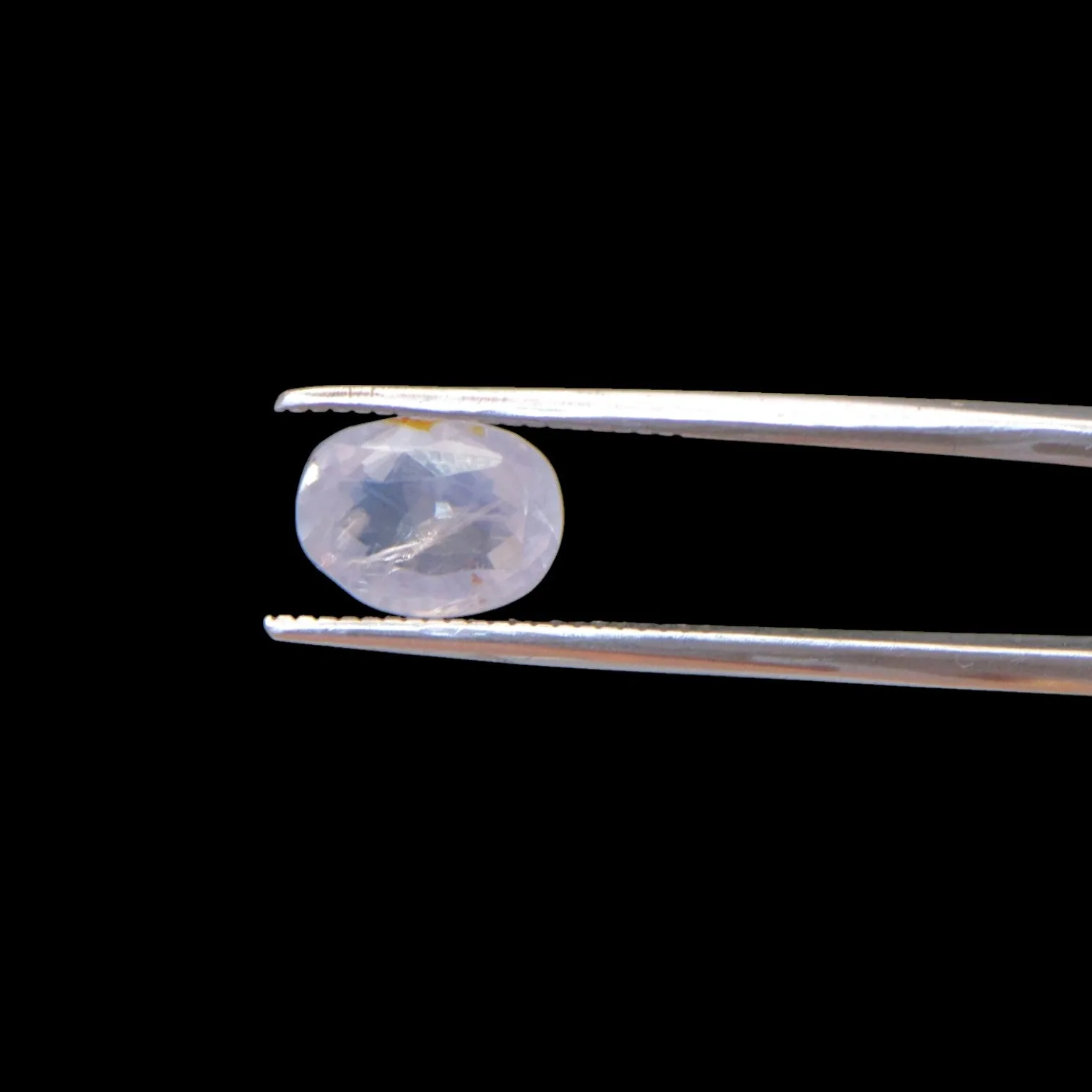 Blue Sapphire - 3.96 Carat