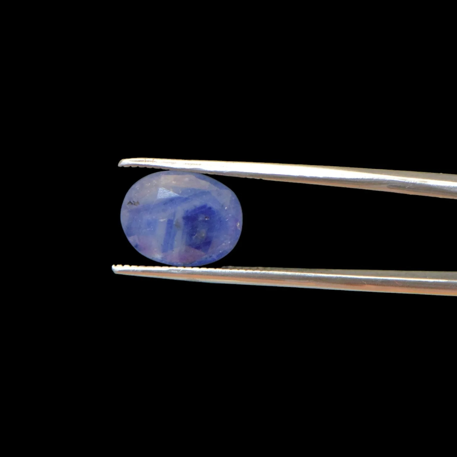 Blue Sapphire - 7.34 Carat