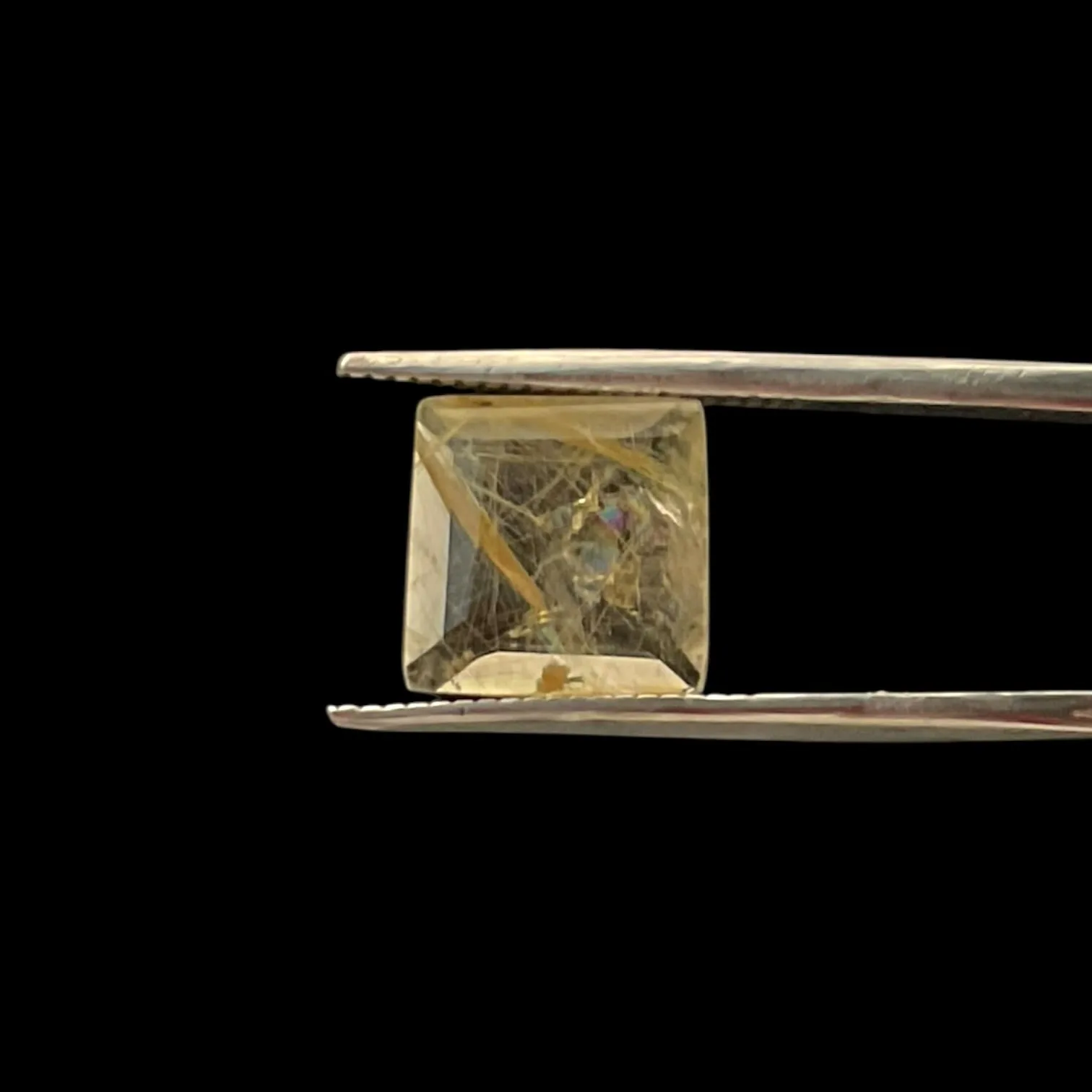 Golden Rutilated Quartz - 3.56 Carat