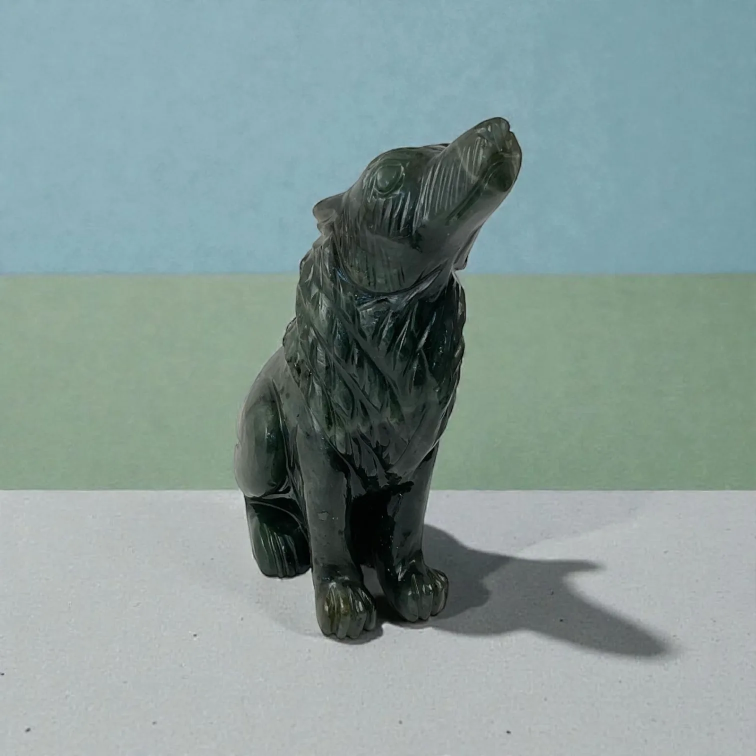 Labrodorite Wolf