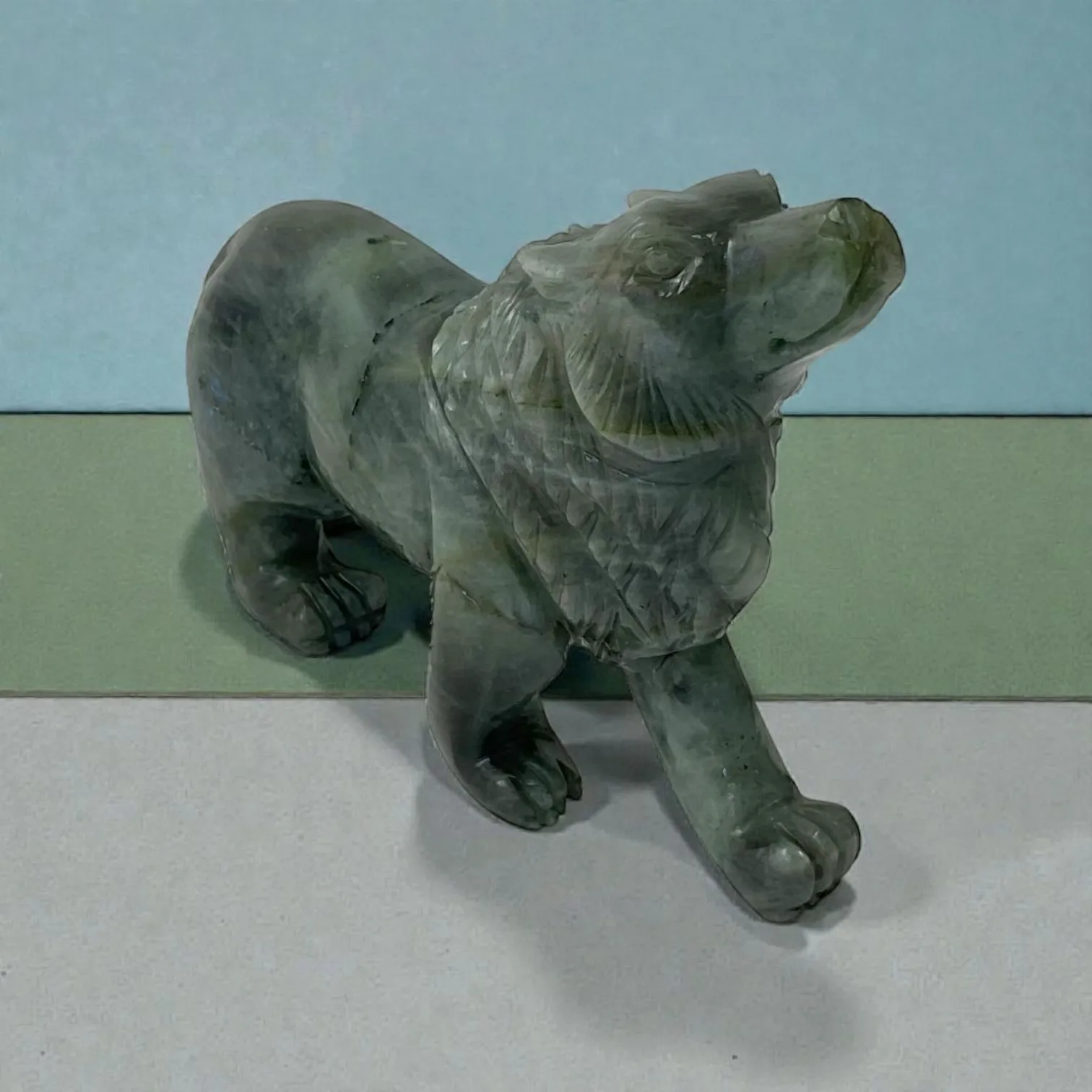 Labrodorite Wolf