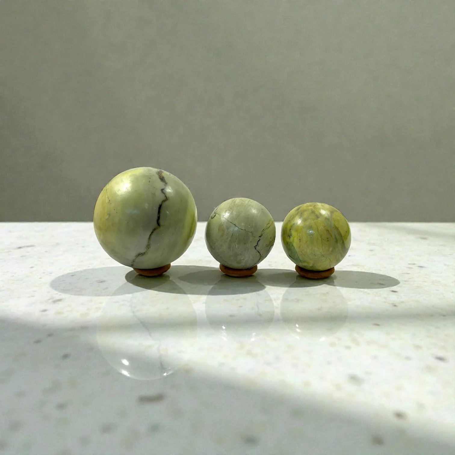 Serpentine ball