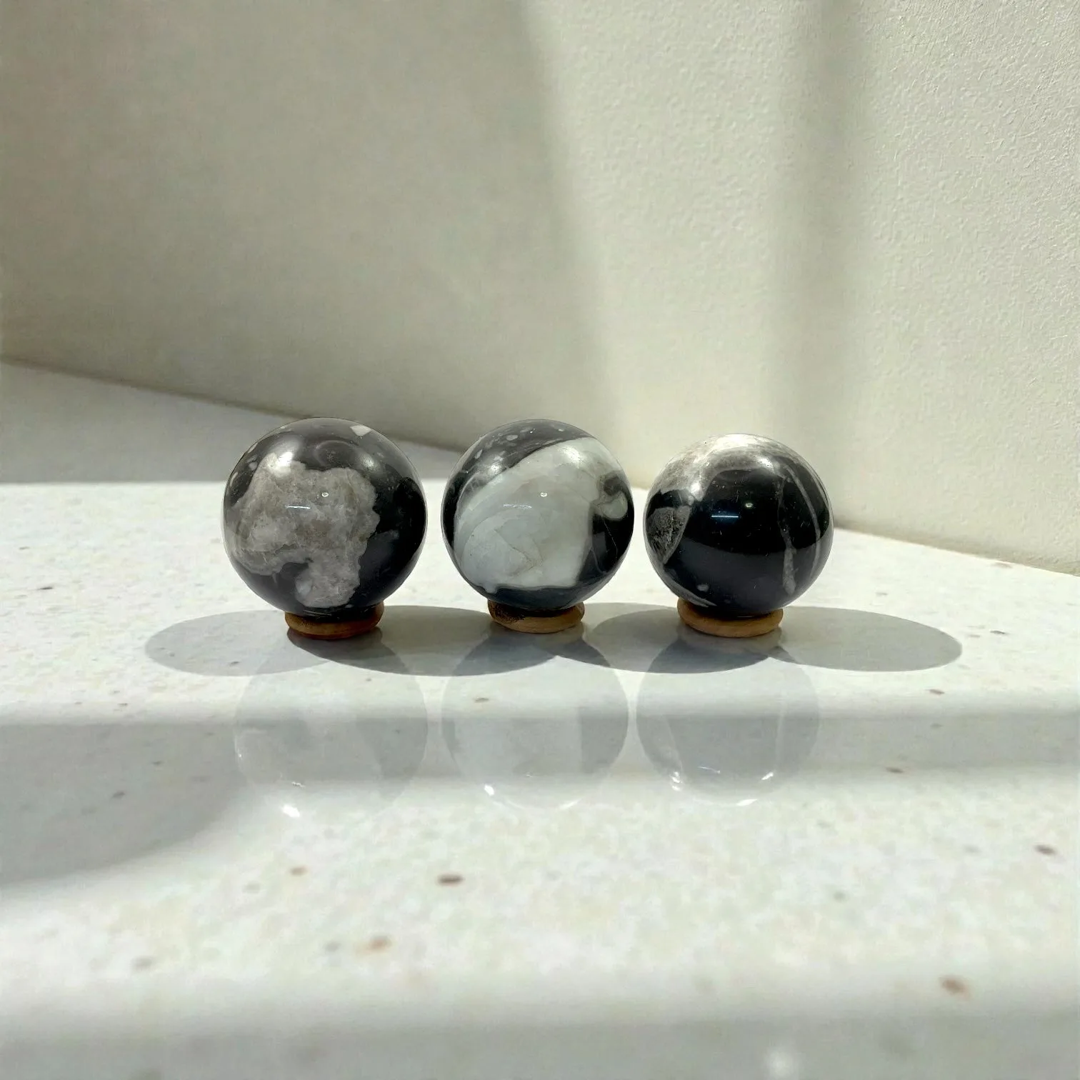 Shell jasper ball
