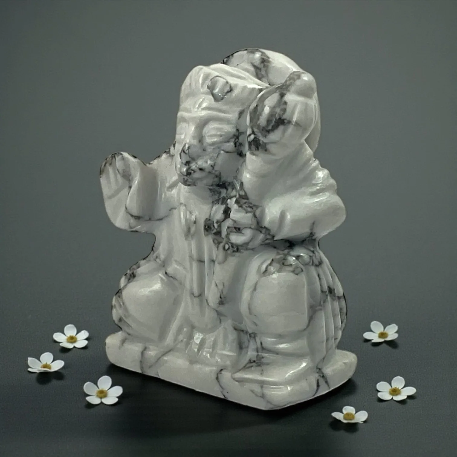 Howlite Hanuman