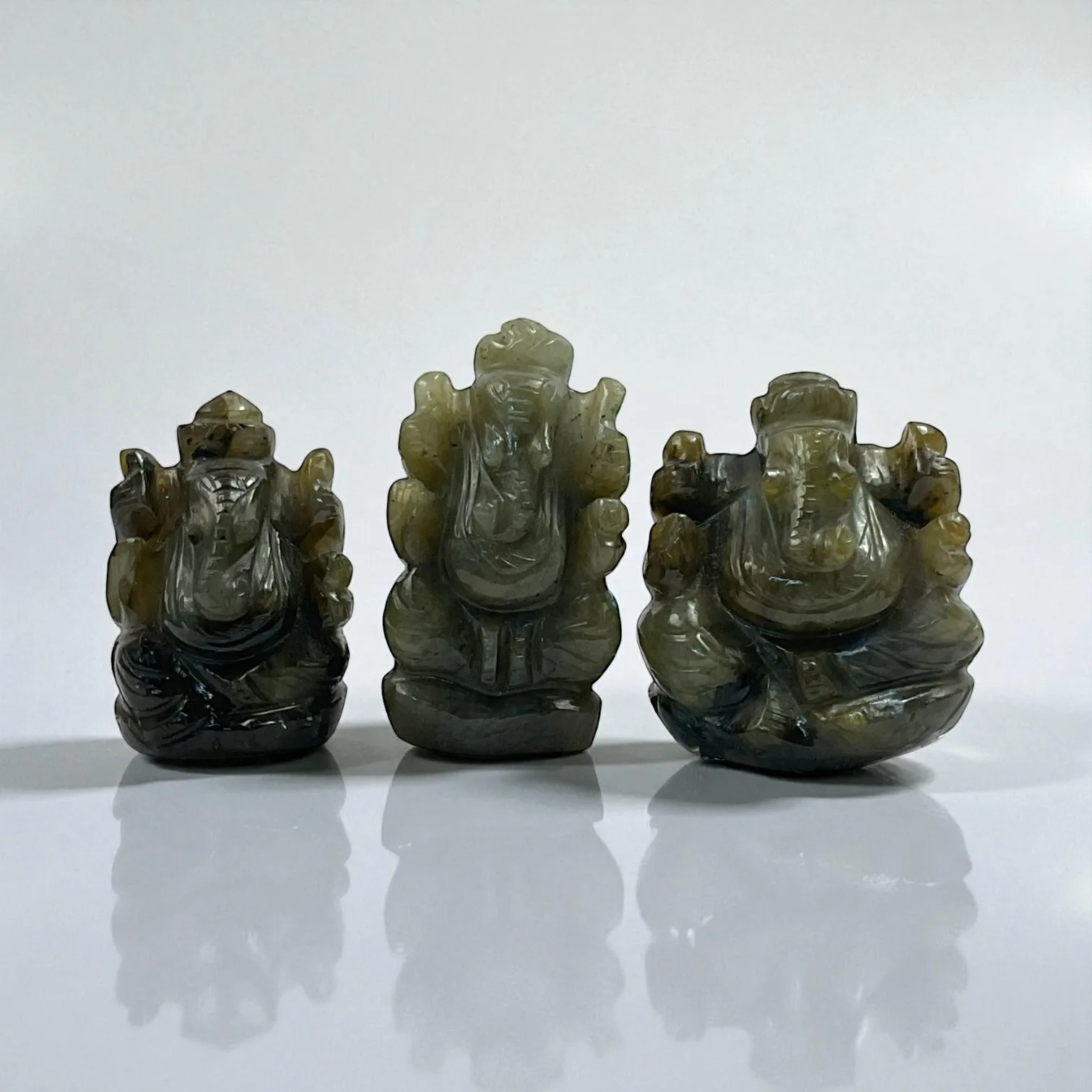 Labrodorite Ganesha