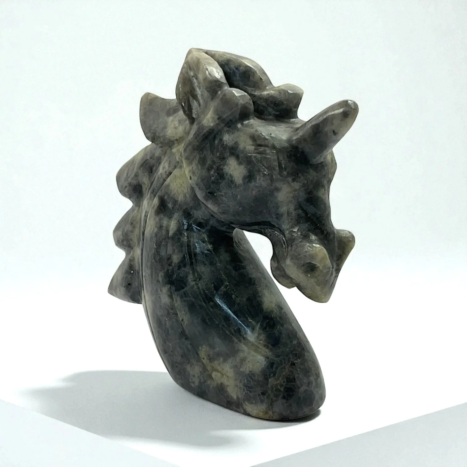 Labrodorite Unicone