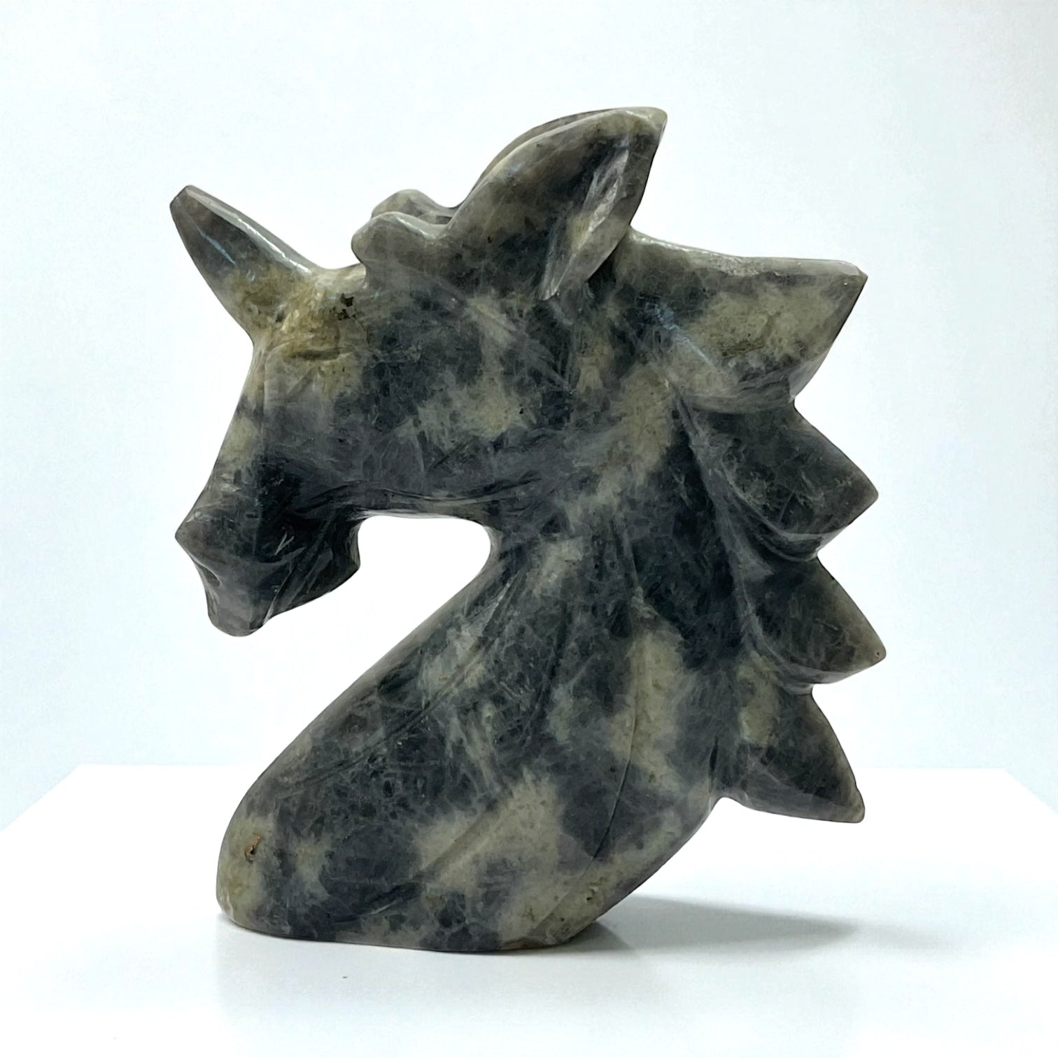 Labrodorite Unicone