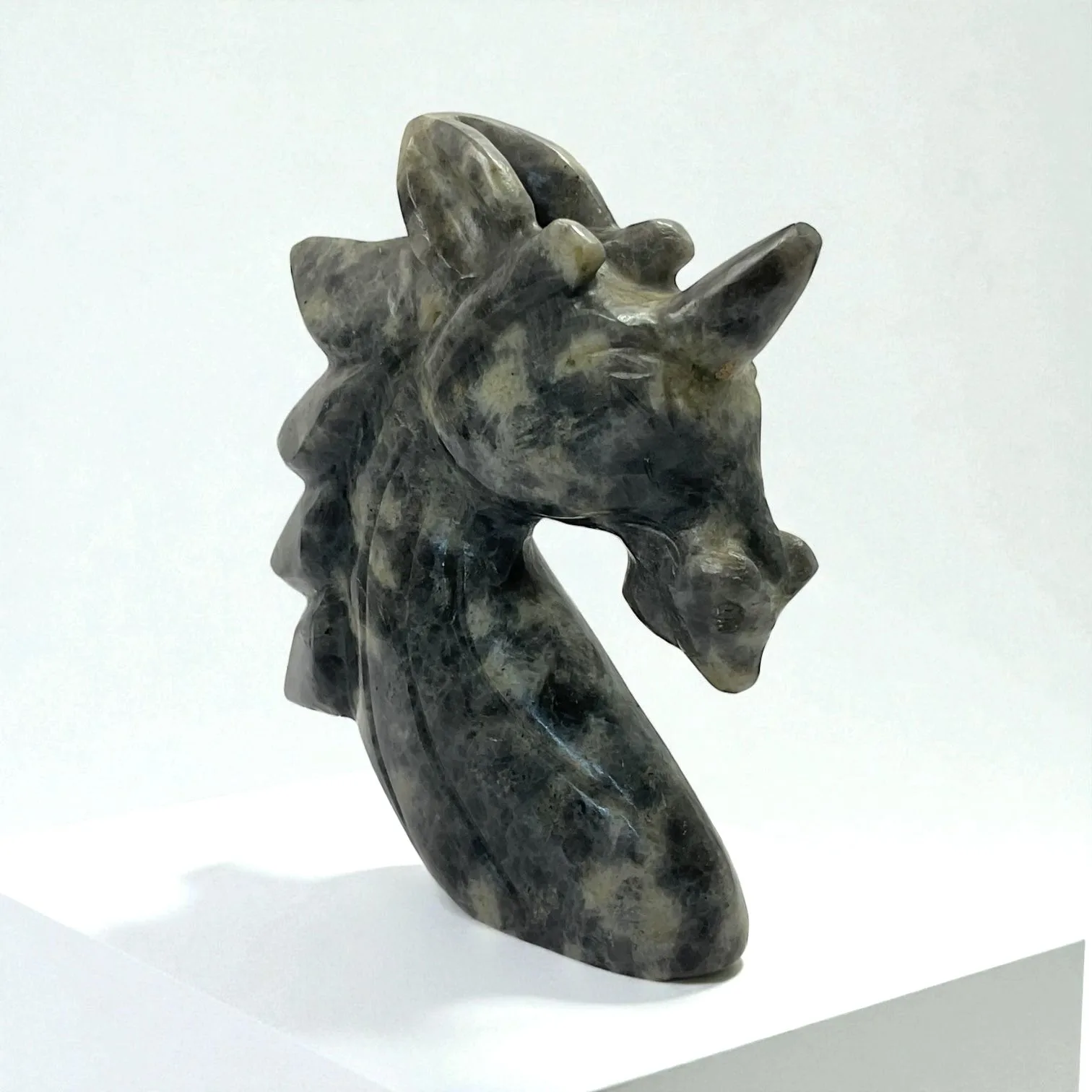 Labrodorite Unicone