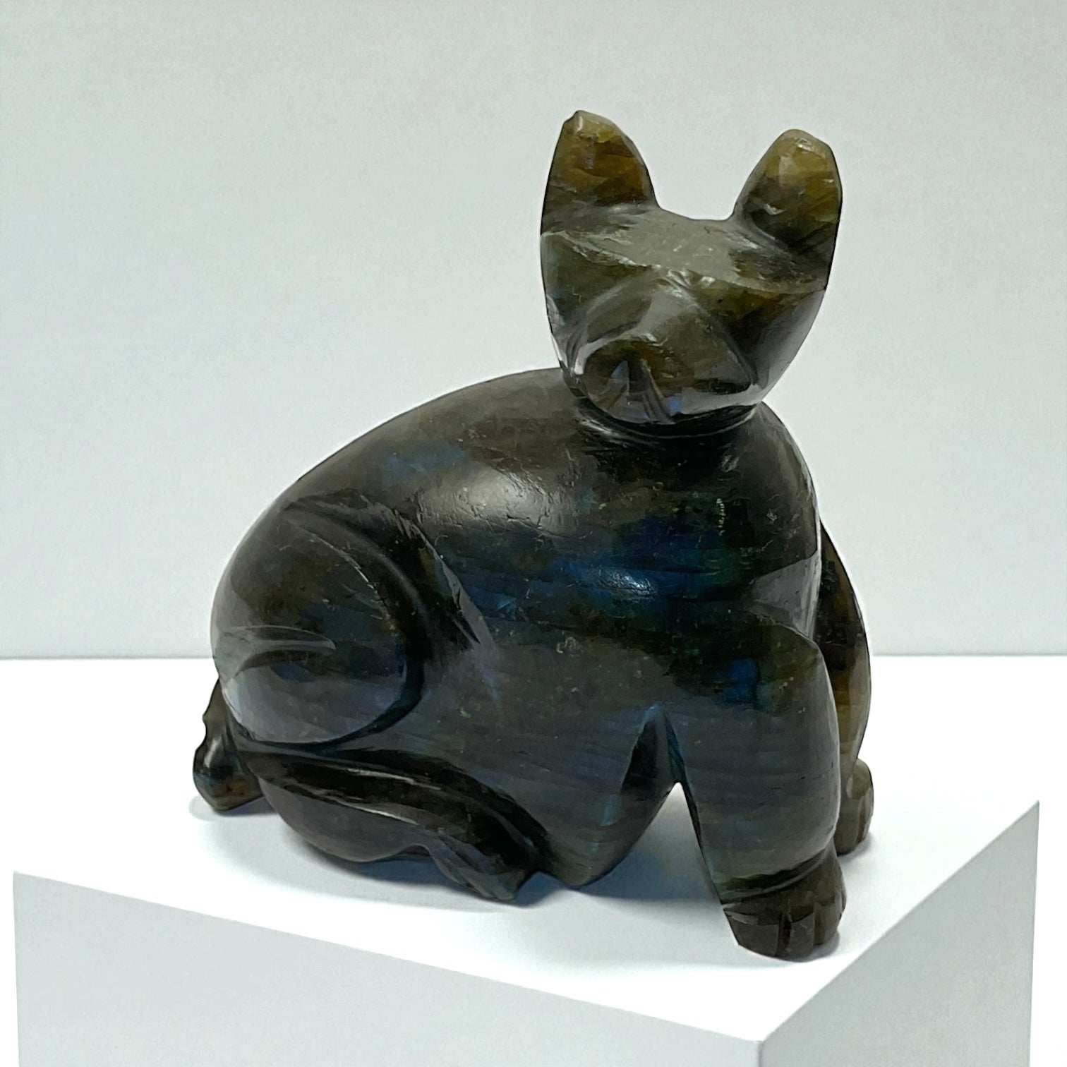 Labrodorite Animal