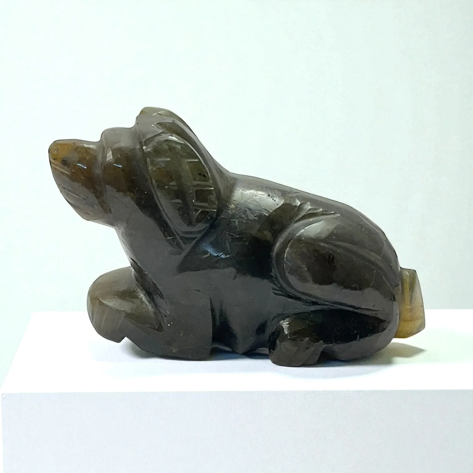 Labrodorite Animal