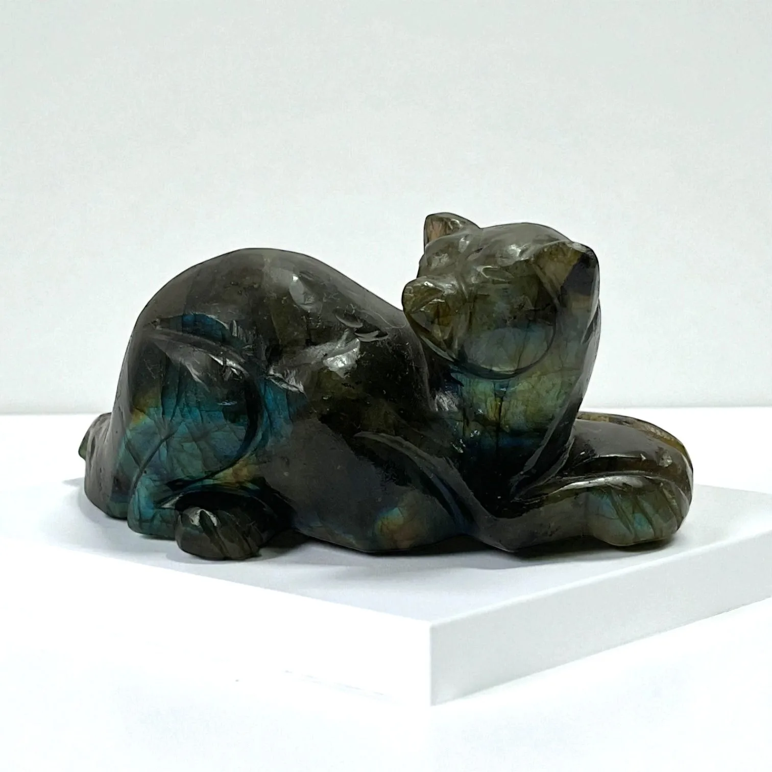 Labrodorite Animal