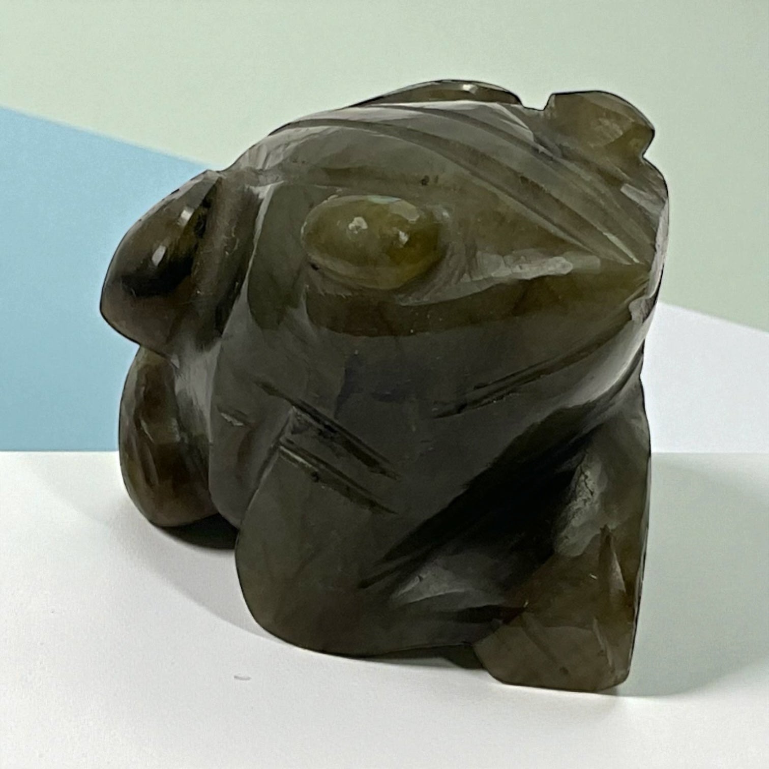 Labrodorite Animal