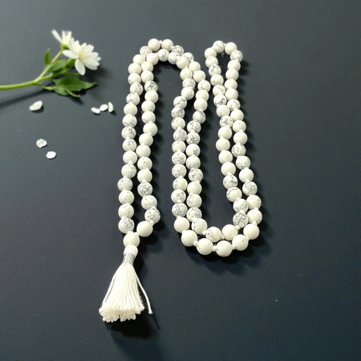 Howlite Mala (108 beads) 8 mm