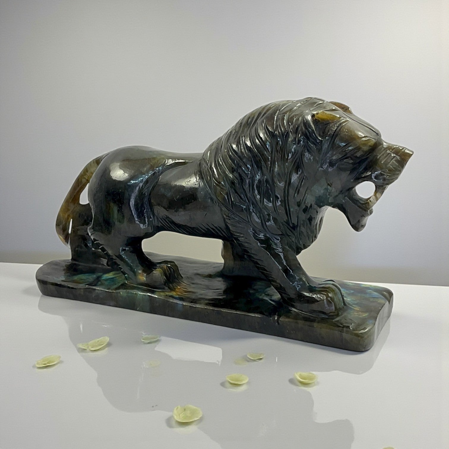 Labrodorite Lion