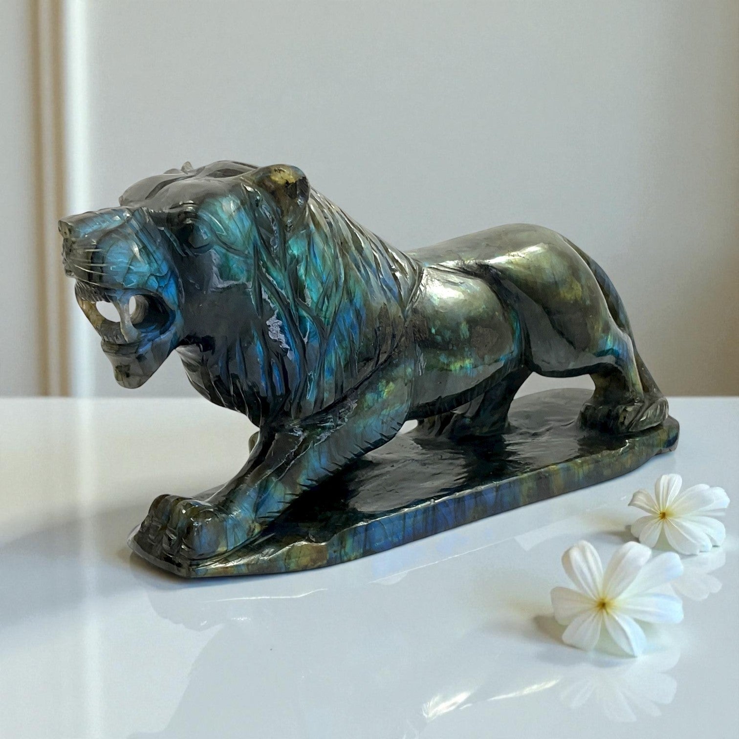 Labrodorite Lion