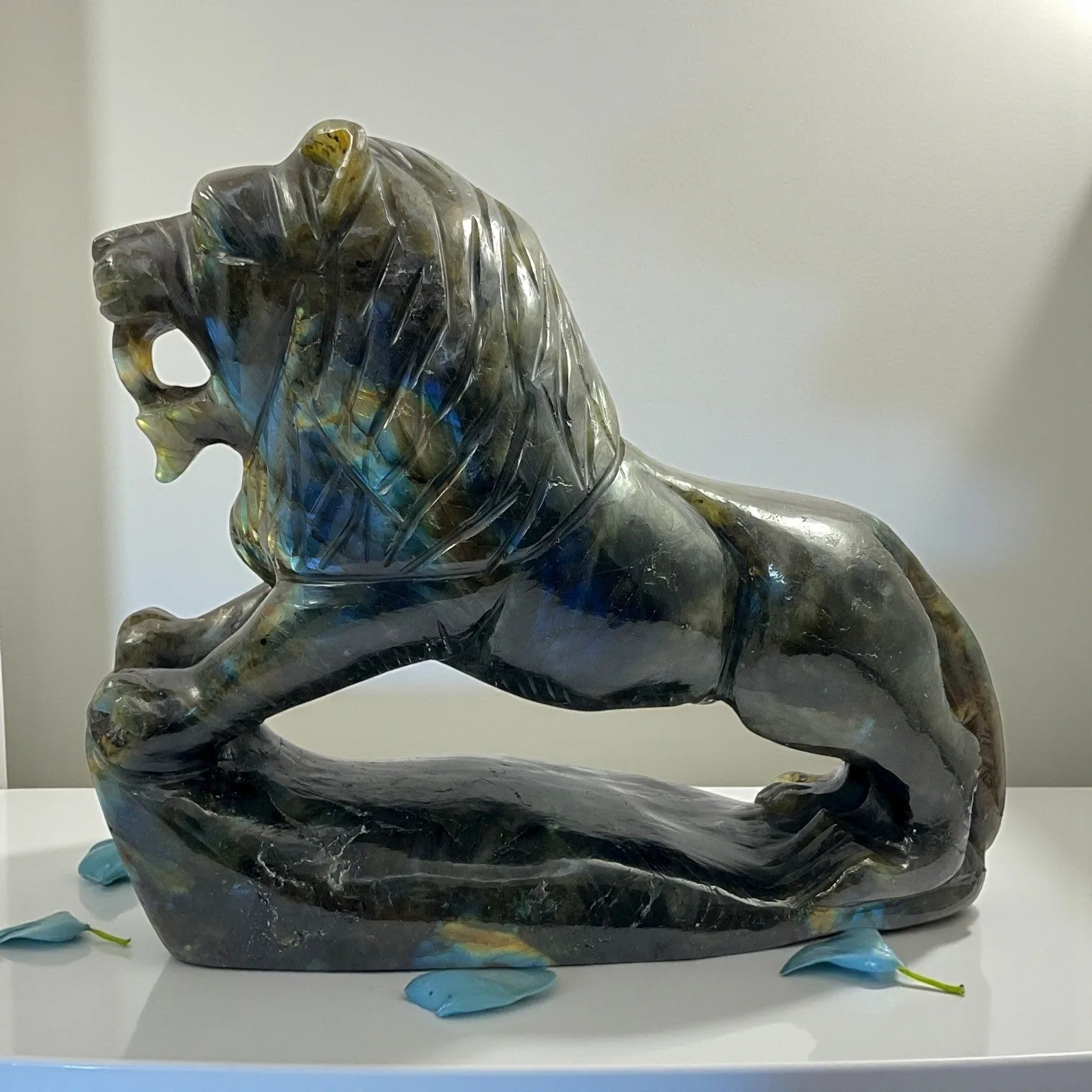 Labrodorite Lion