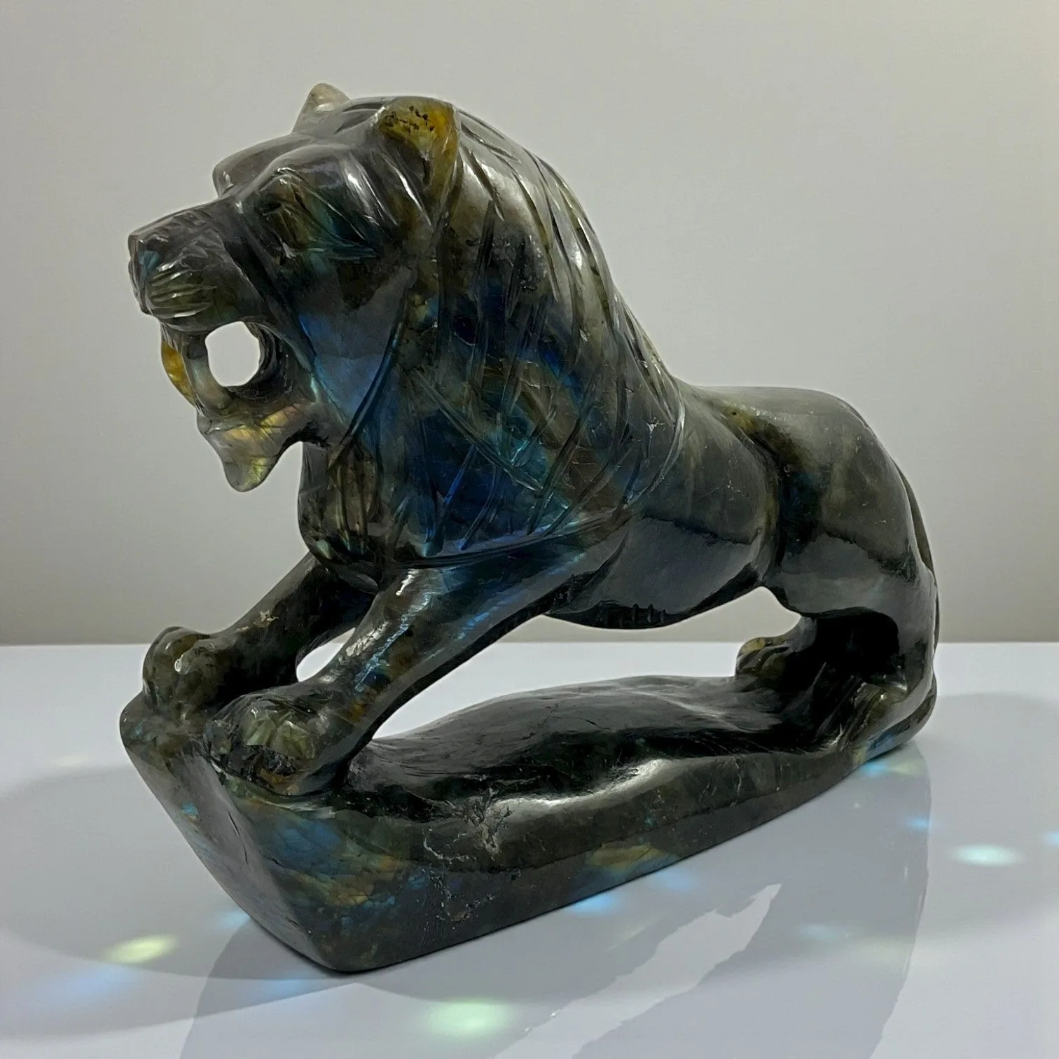 Labrodorite Lion