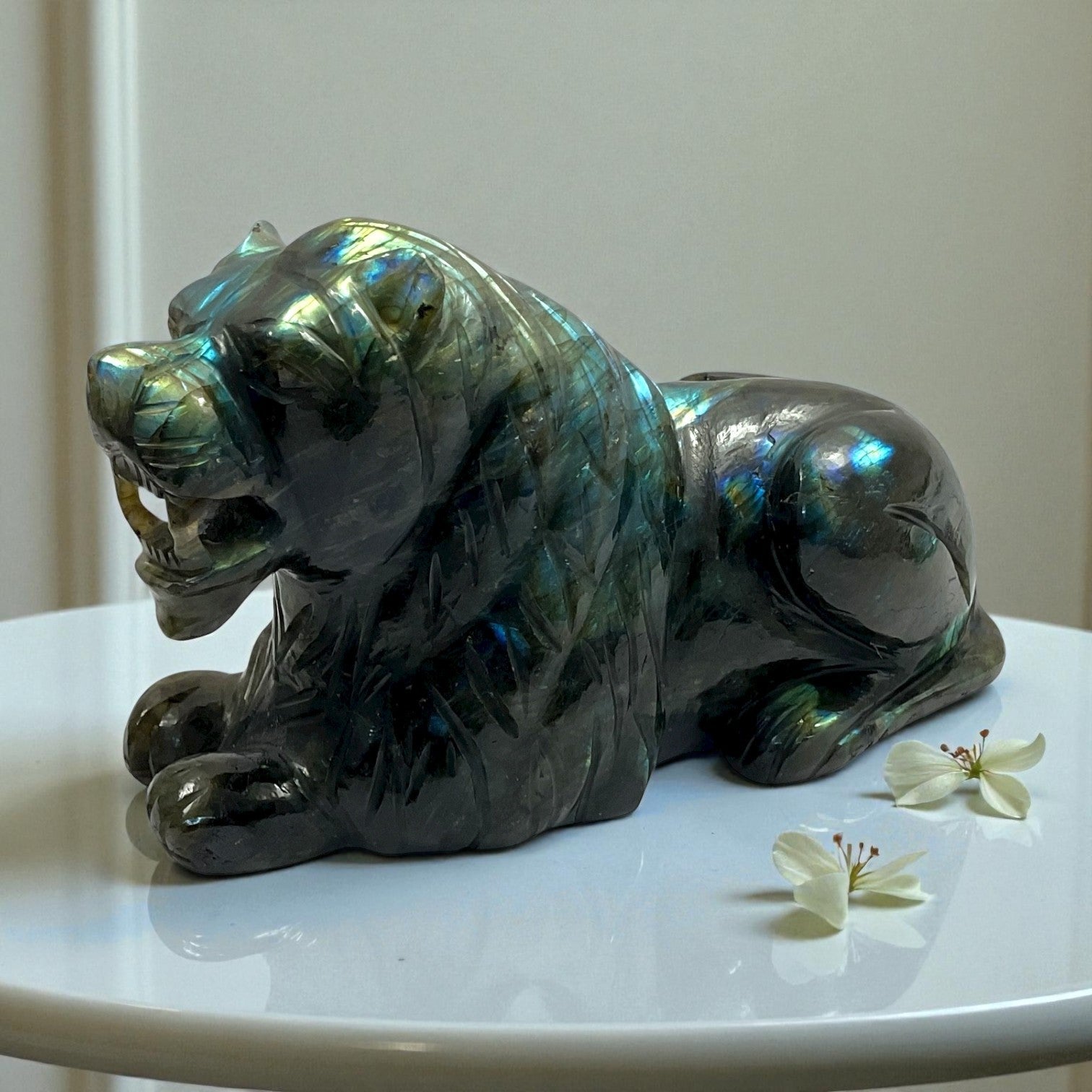 Labrodorite Lion