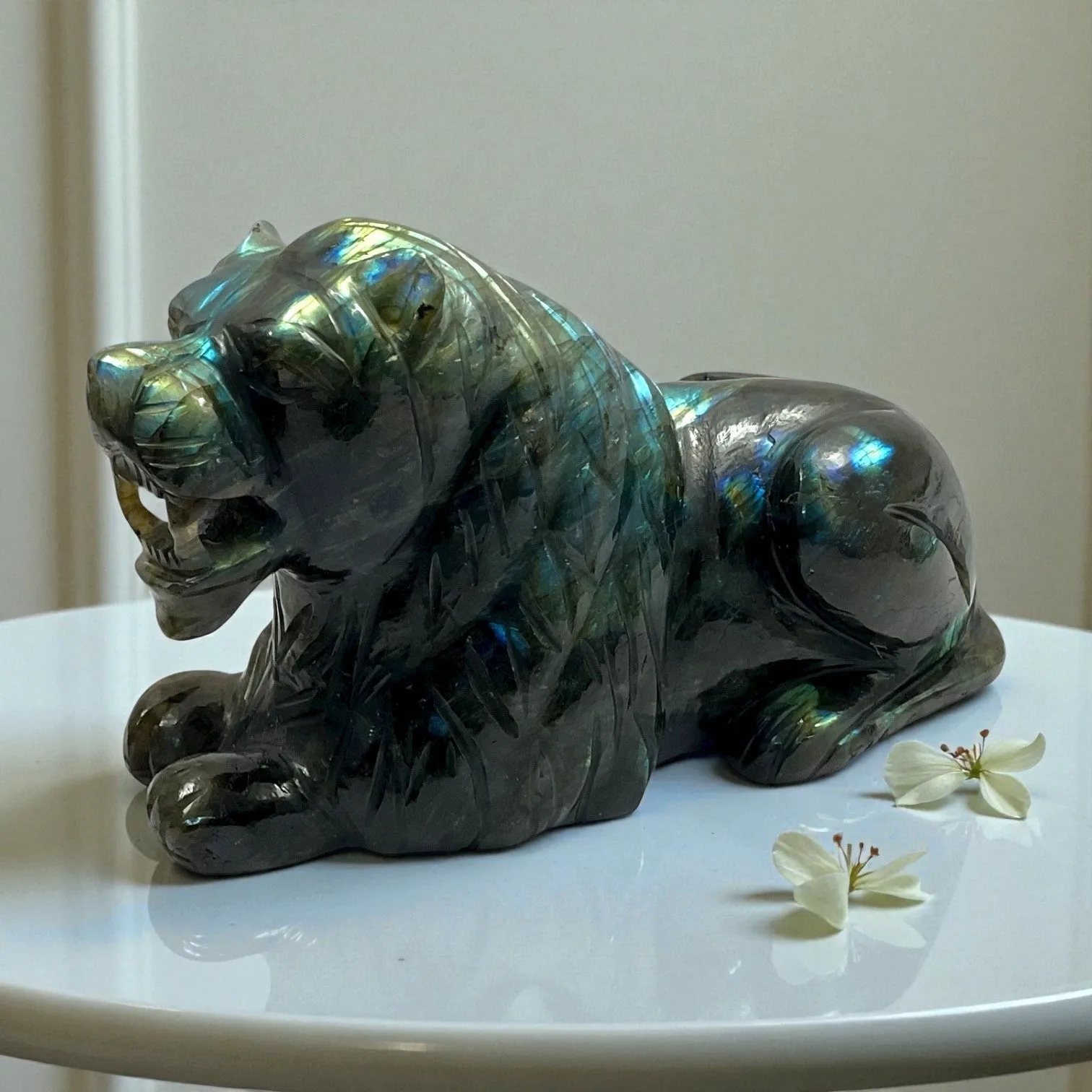 Labrodorite Lion