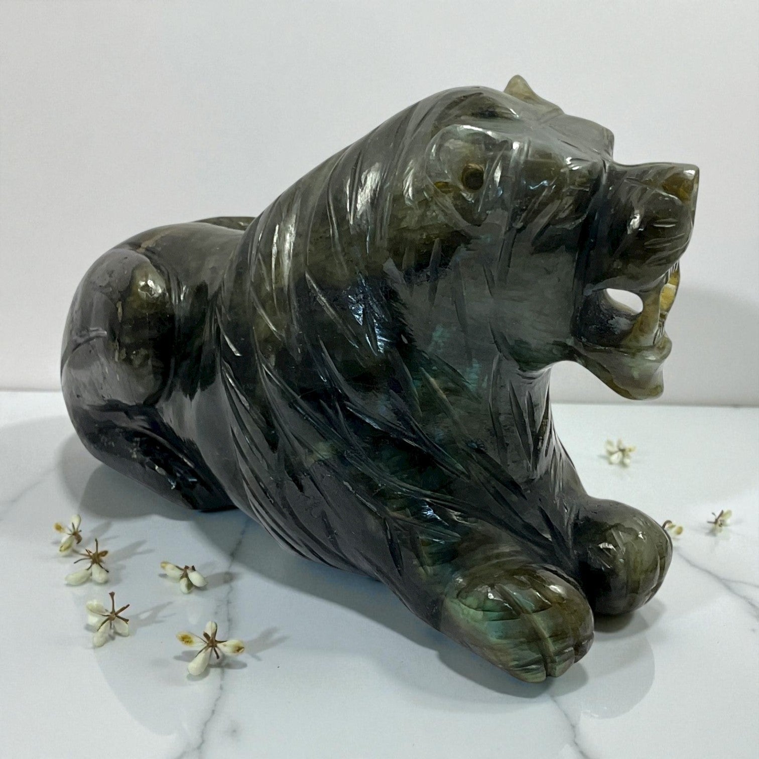 Labrodorite Lion