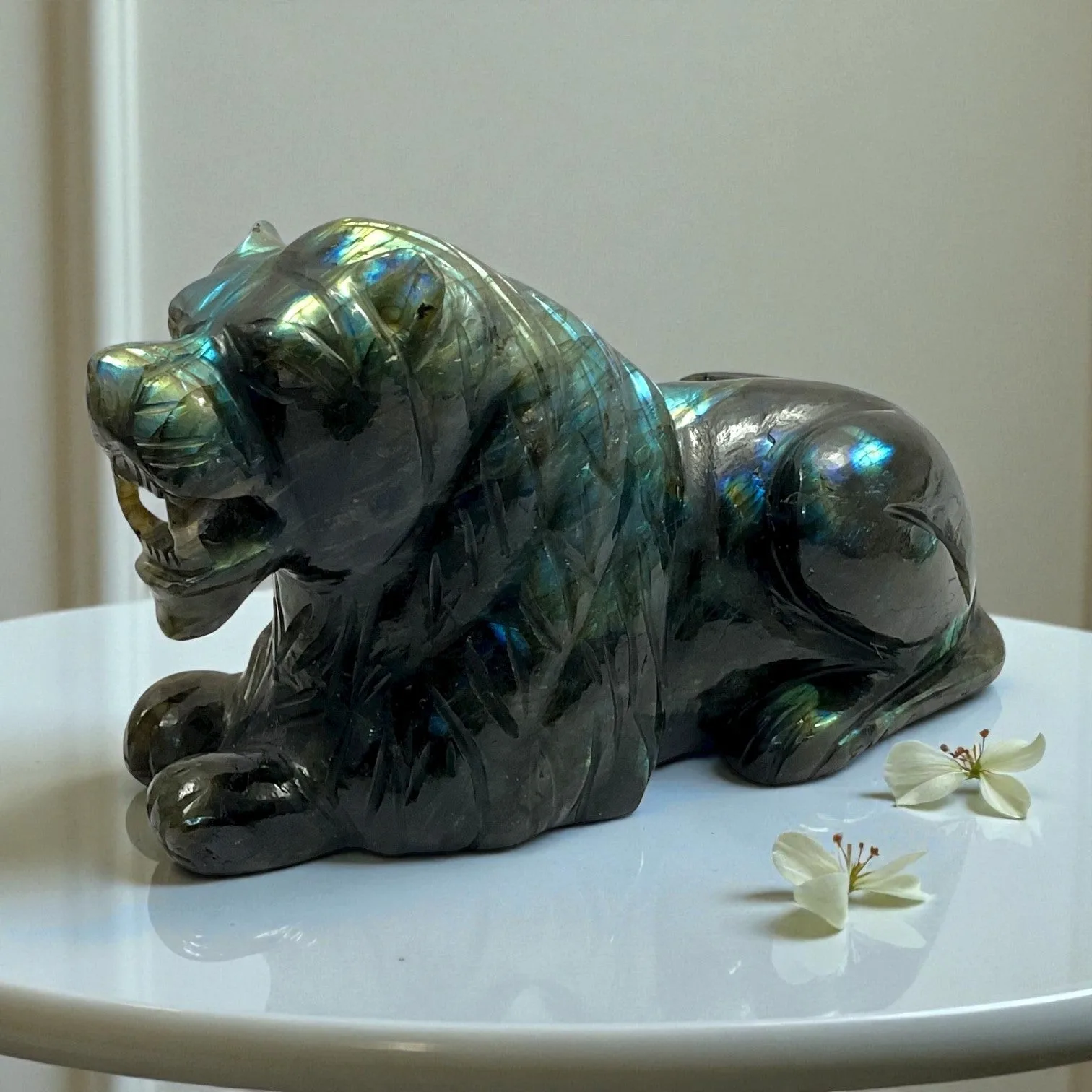 Labrodorite Lion