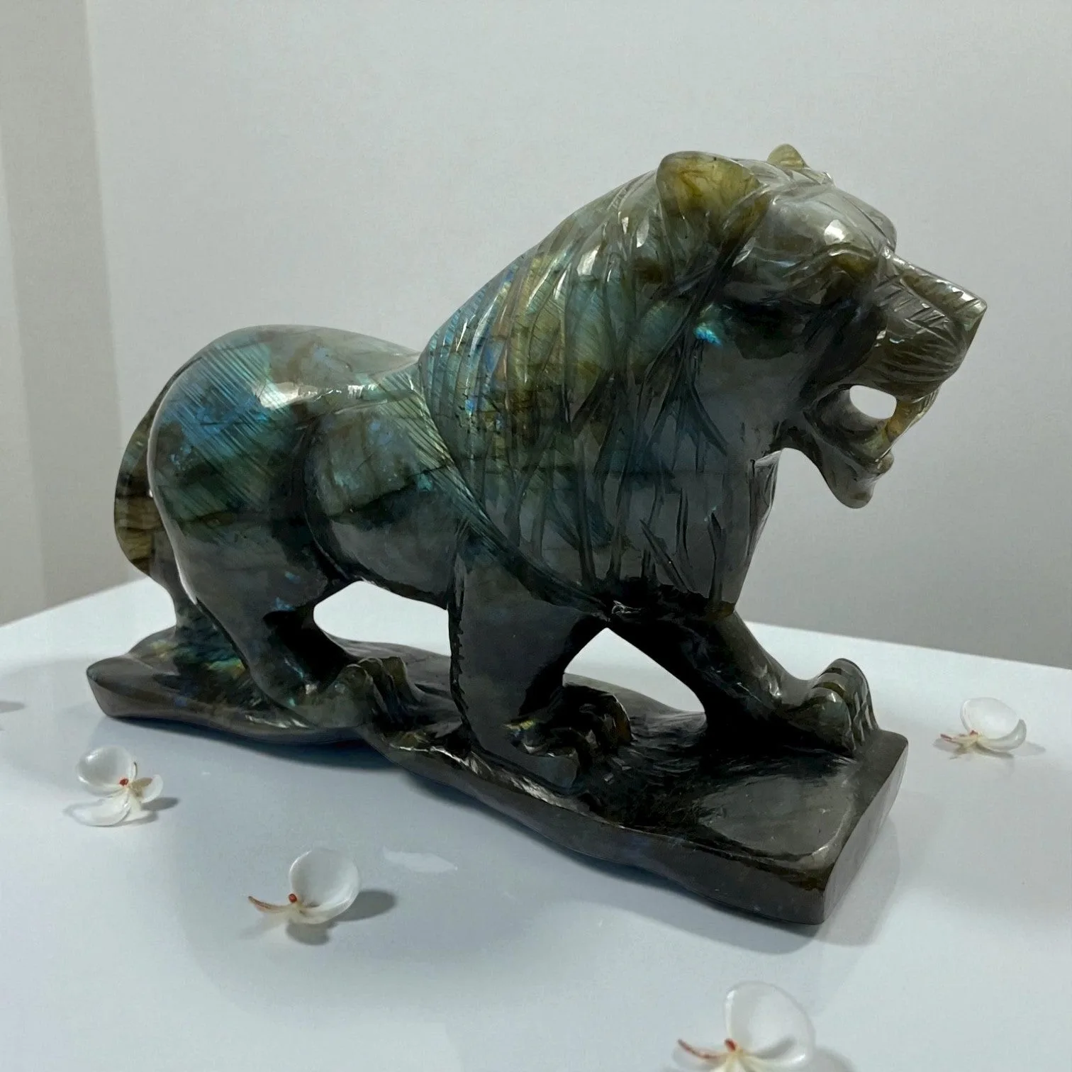 Labrodorite Lion
