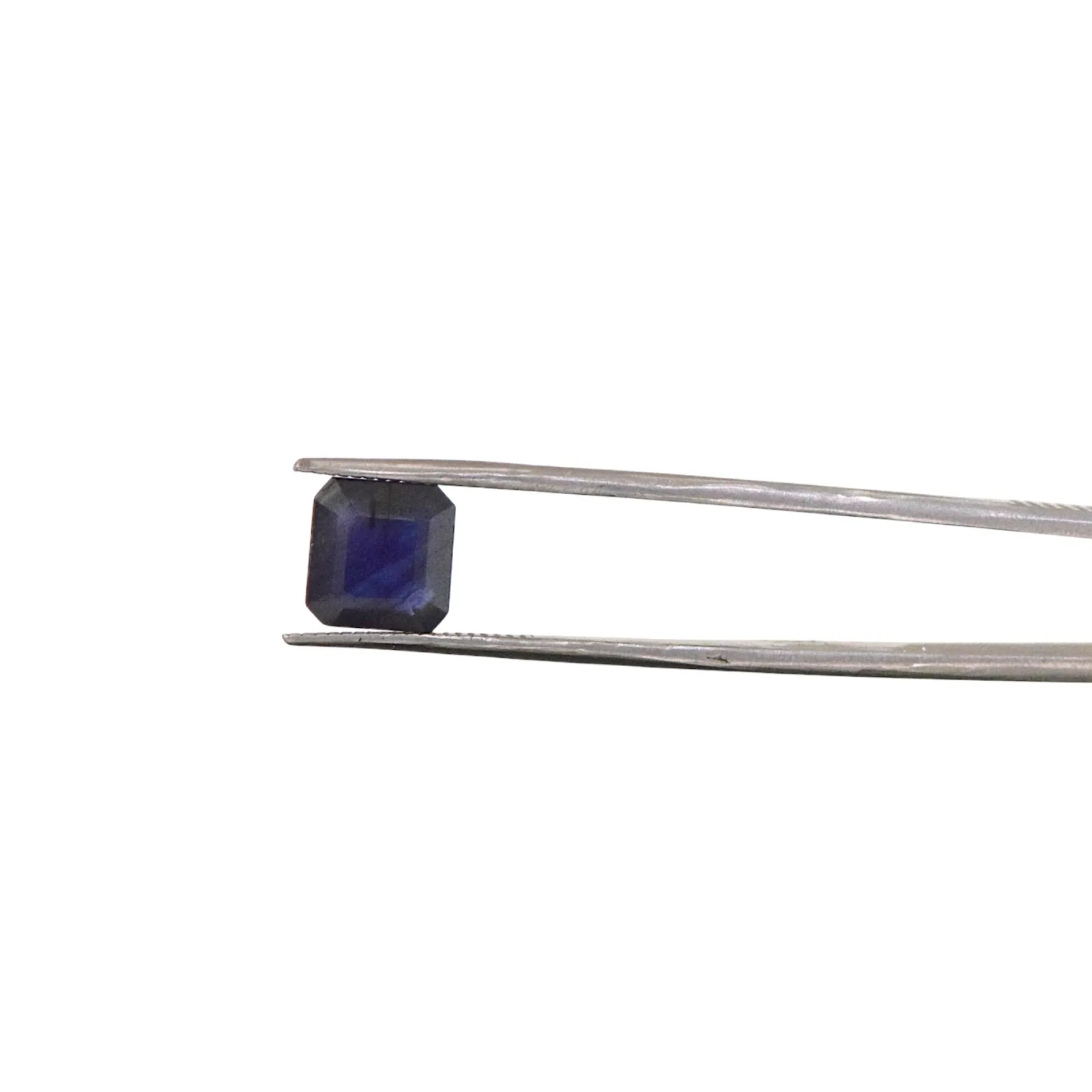Blue Sapphire - 5.49 Carat