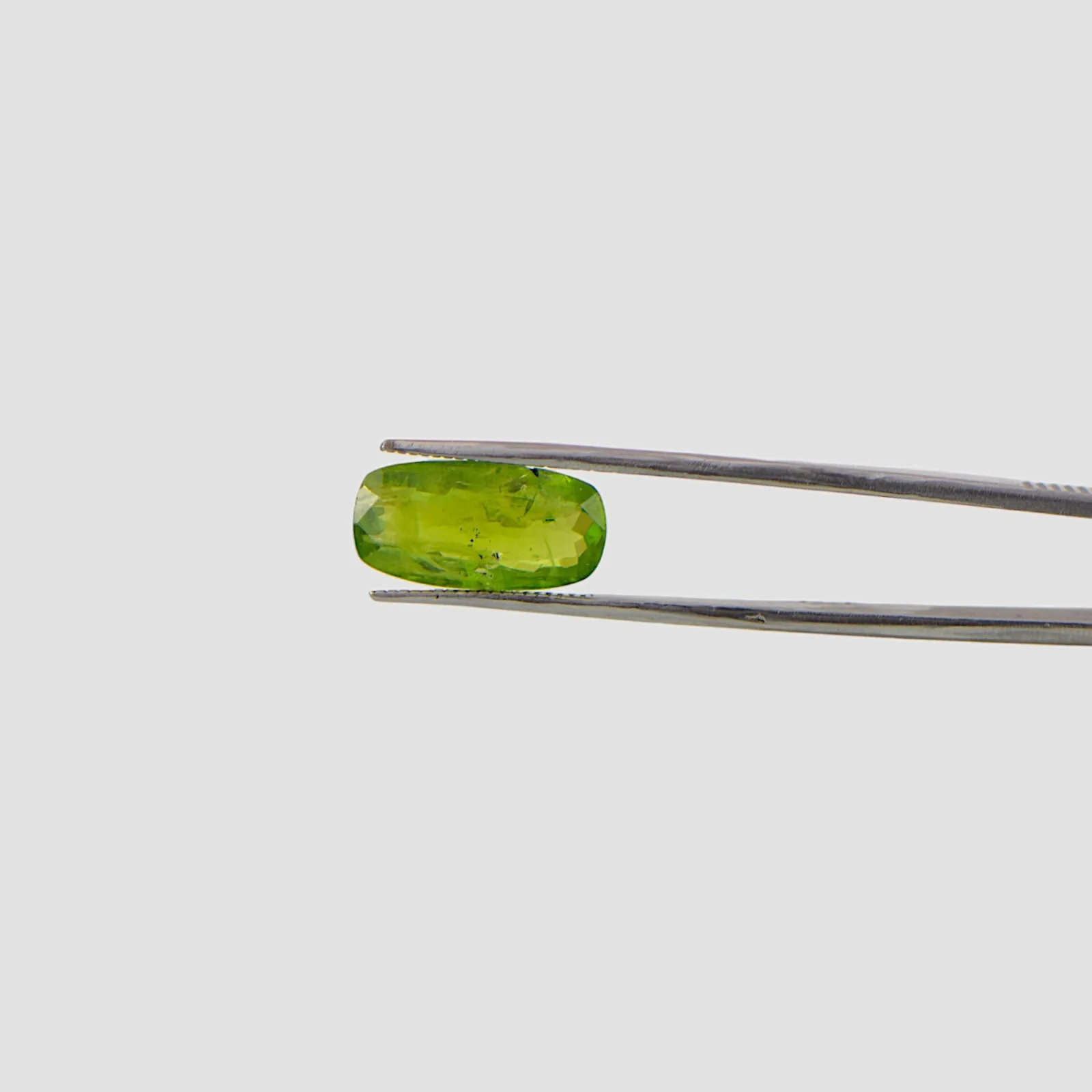 Peridot - 7.62 Carat