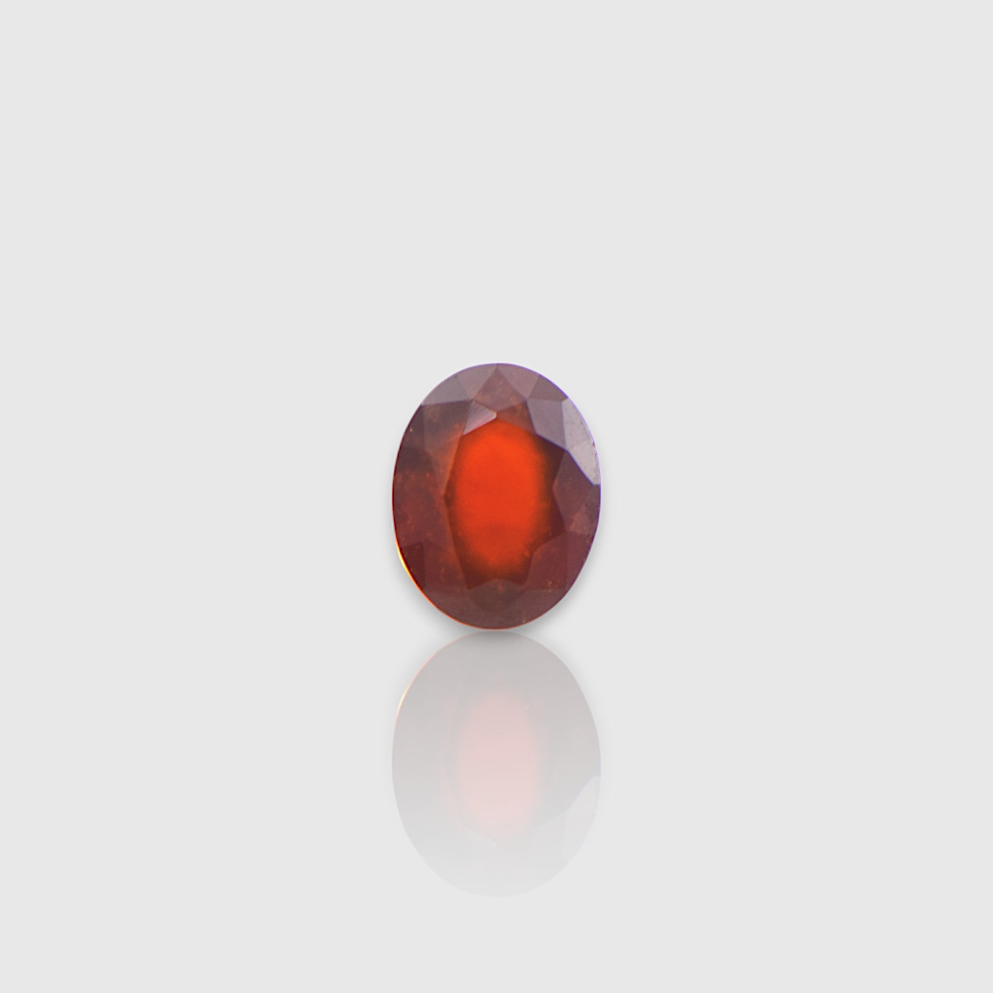Hessonite - 7.81 Carat / AAA-Quality