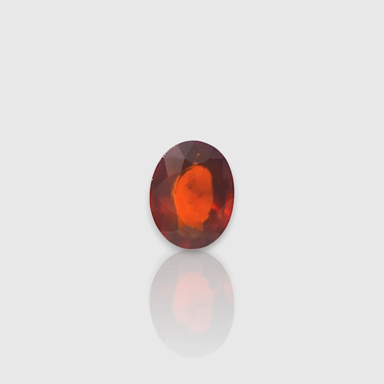 Hessonite - 4.75 Carat / AAA-Quality