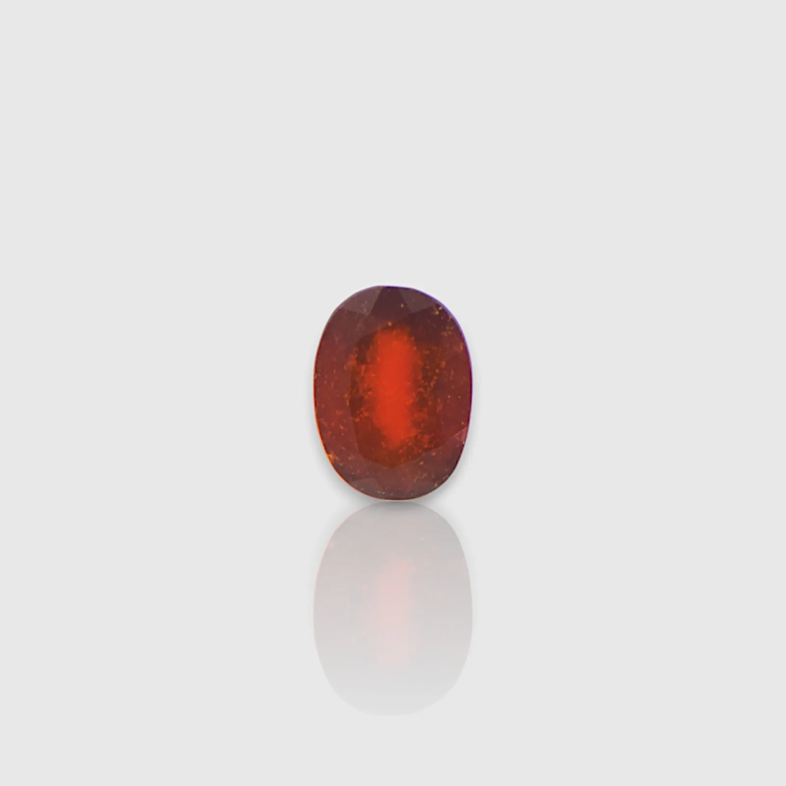 Hessonite - 6.6 Carat / AAA-Quality